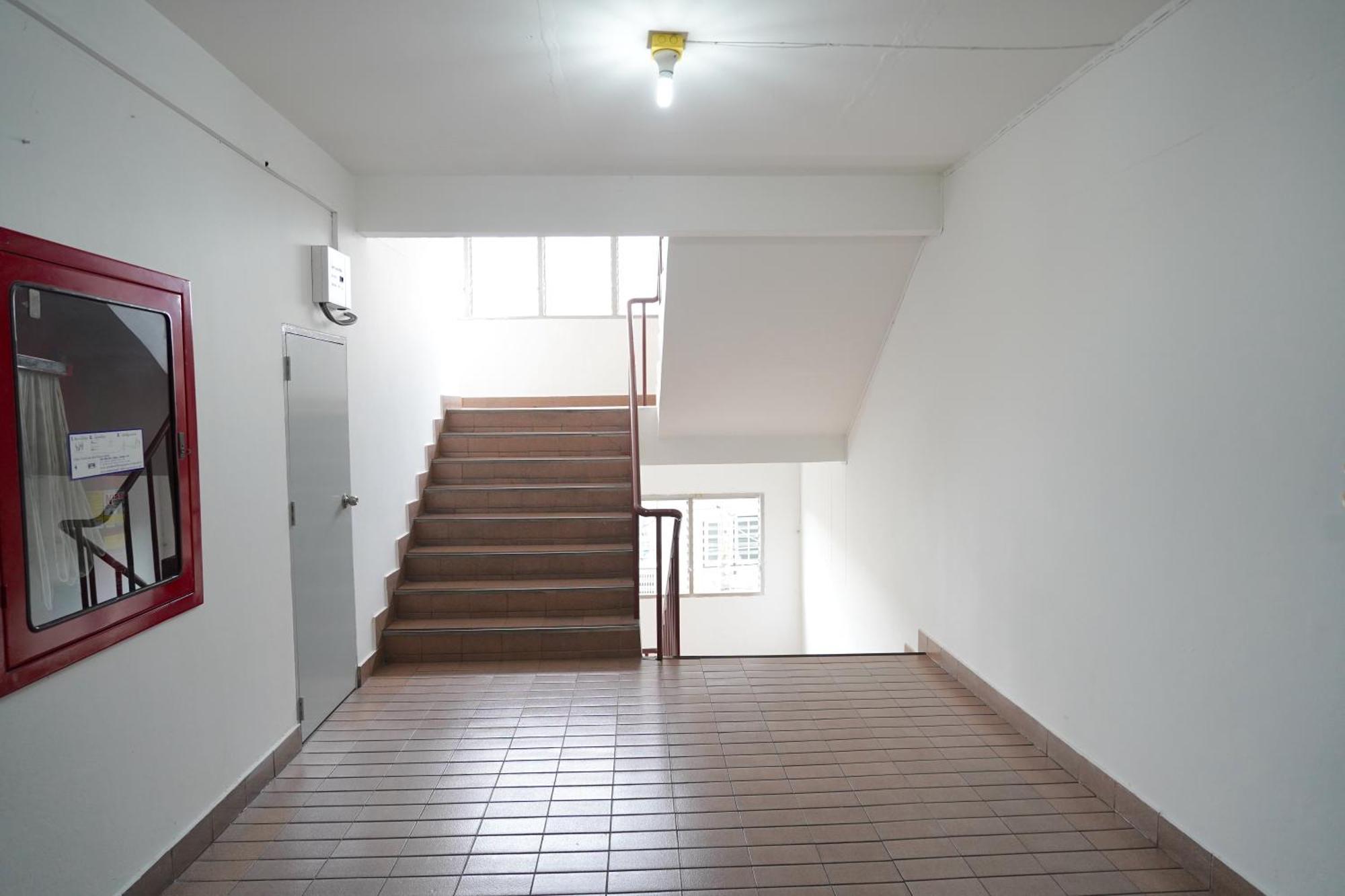 Apartamento Modern Art - Lat Phrao Near Mrt Mahat Thai Bangkok