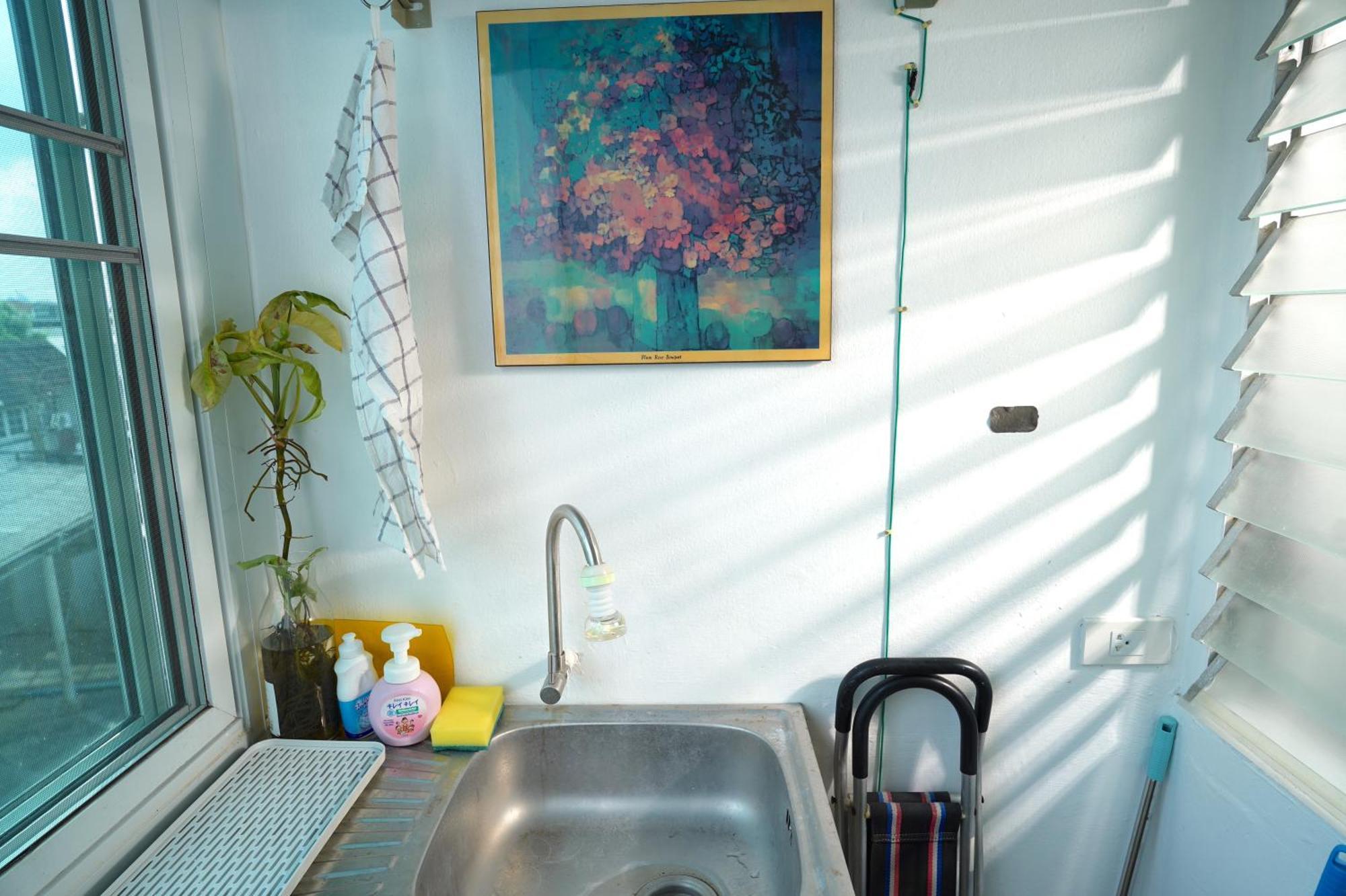 Apartamento Modern Art - Lat Phrao Near Mrt Mahat Thai *